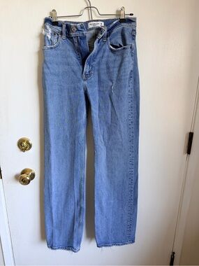 Abercrombie & Fitch Womens 90’s Relaxed Jean High Rise Size 26/2